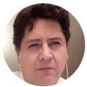 Profesor de matemática y ciencias con amplia experiencia en enseñanza media y universitaria